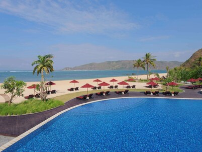 Pullman Lombok Merujani Mandalika Beach Resort 