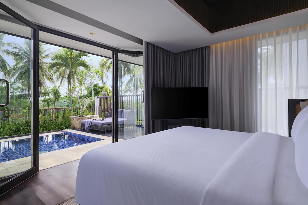 Suite, 1 très grand lit (Sundeck, Plunge Pool) | 1 chambre, lit avec matelas à plateau-coussin, minibar