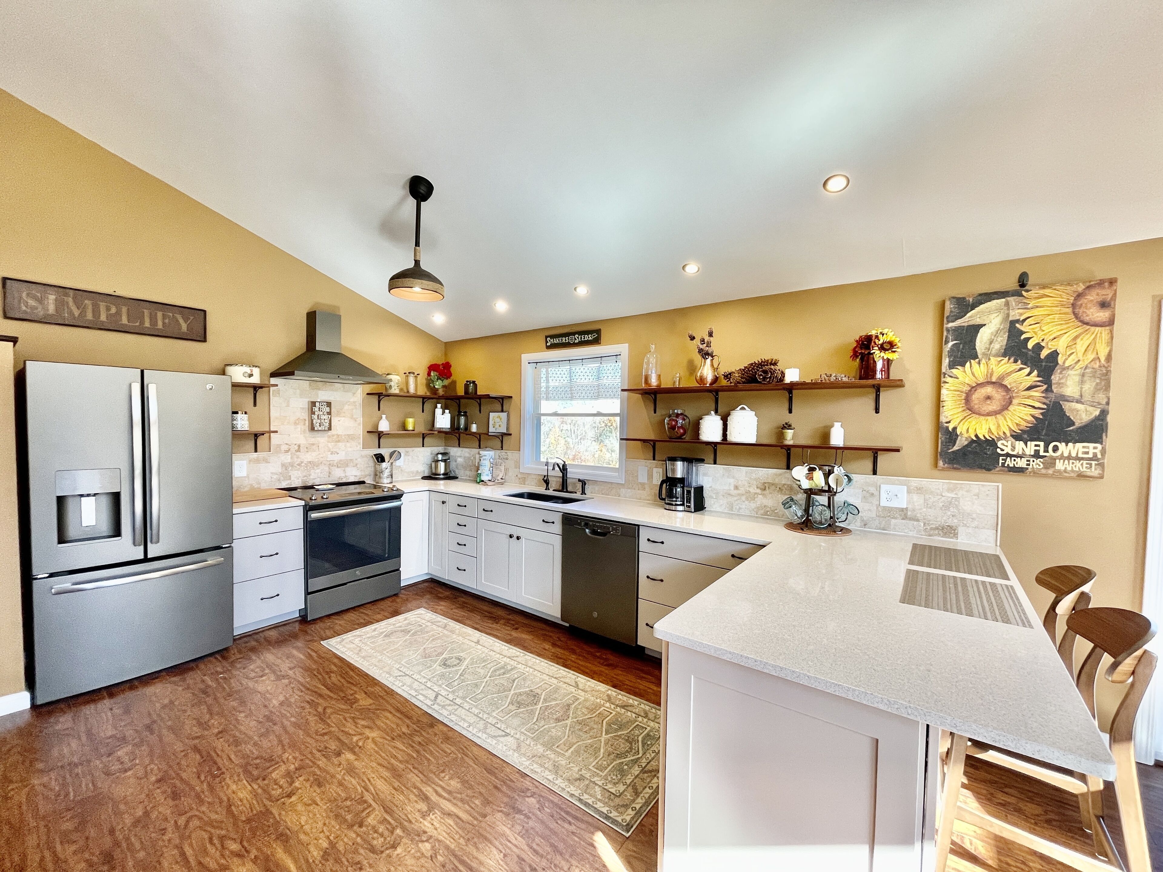 منزل - ٣ غرف نوم | مطبخ خاص | ثلاجة، فرن، ماكينة لصنع القهوة/الشاي، محمصة خبز