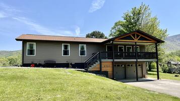 House, 3 Bedrooms | Exterior