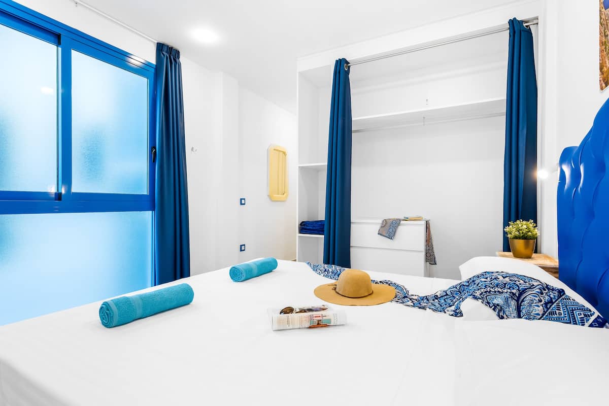Wifi gratis y ropa de cama