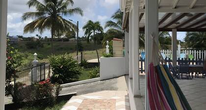 Creole Villa mit Pool auf dem Land