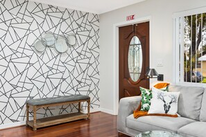 Smart TV, DVD player - Vacation Paradise Home with Heated Pool (Dania Beach)