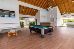 Games room - Paradise Villa|Gated|Pool|Richmond (Ocho Rios)