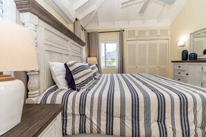 3 Schlafzimmer, Schreibtisch, Bügeleisen/Bügelbrett, Reisekinderbett