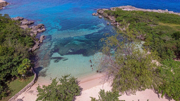 Beach - Paradise Villa 3BDR w/Oceanview & Infinity Pool (Ocho Rios)