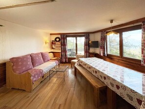 Interior - Resort center, 6th floor, balcony, tv, ski locker, 73m², Les Orres (Les Orres)