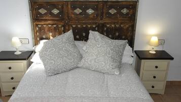 2 dormitorios, escritorio, tabla de planchar con plancha y wifi gratis