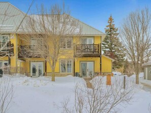 Exterior - All Season Ski in/out Chalet at Calabogie Peaks (Calabogie)