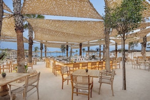 Beach bar
