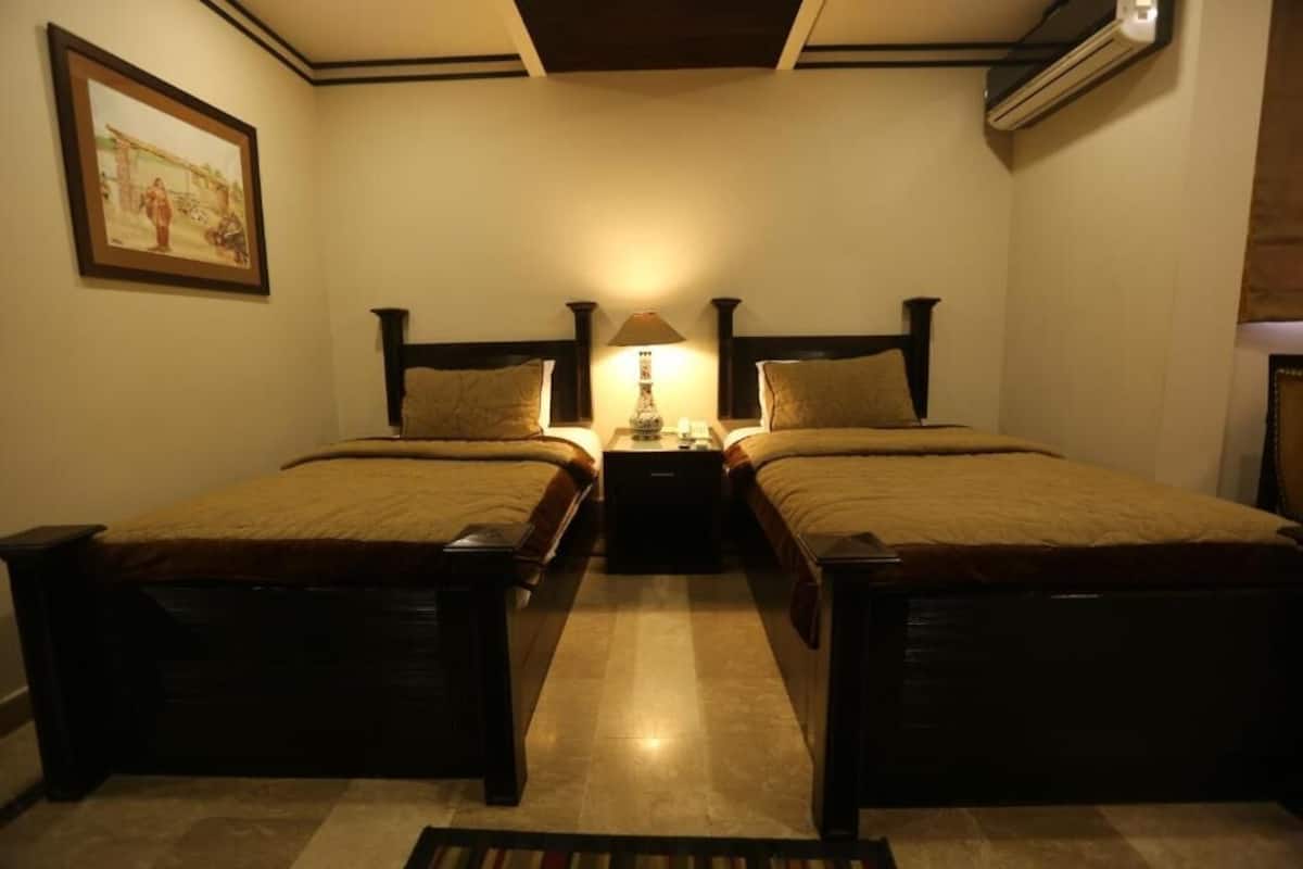 Kamar Double atau Twin Deluks | Wi-Fi gratis dan seprai linen