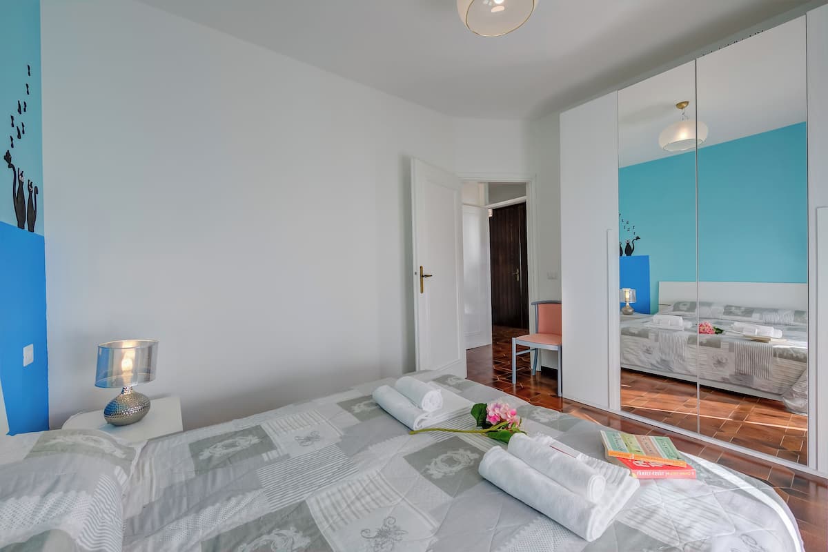 Departamento familiar, 1 habitación (Villa Fiorita - Apt 3 - Ortensia) | 1 habitación, tabla de planchar con plancha, wifi gratis y ropa de cama