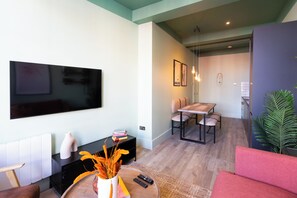 Deluxe Apartment | Living area - Your Apartment I Brixton (London)