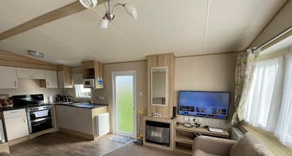 Holiday Park Caravan Fluffy in Harts Holiday Park