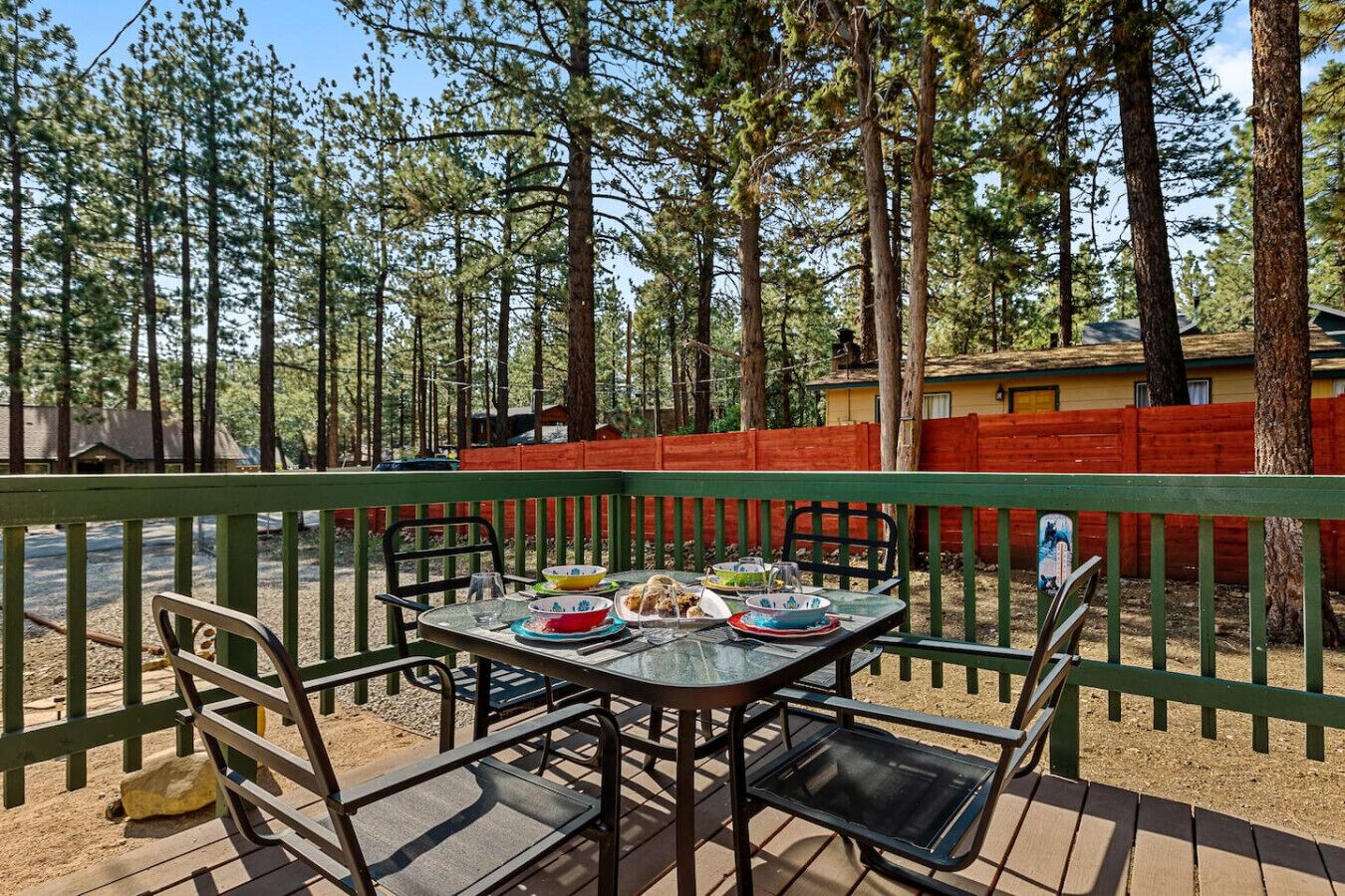 屋外ダイニングエリア