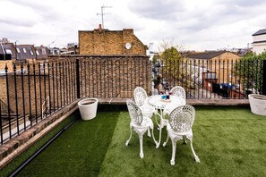 Apartment (1 Bedroom) | Exterior - The Armadale Road Residence I (London)