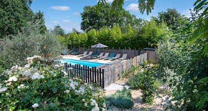 Gßte Occitanie, 2 piÚces, climatisé avec terrasse 1 à 3 personnes - piscine extérieure partagée