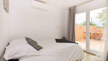 1 slaapkamer, een strijkplank/strijkijzer, gratis wifi