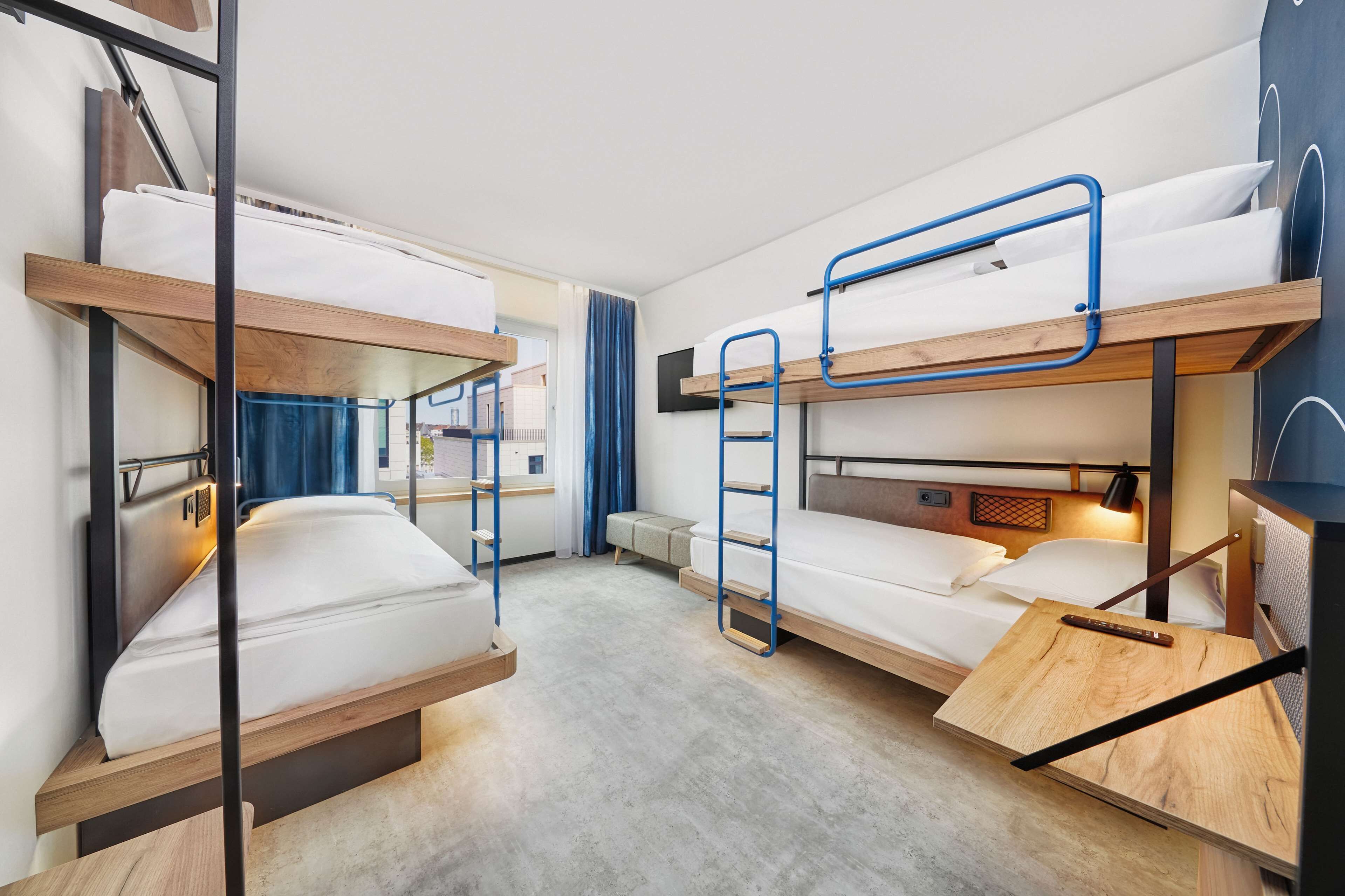 1 bedroom, hypo-allergenic bedding, soundproofing, free wifi