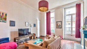 Basic Apartment, 1 King Bed | Living area - The Cleveland Arms III (London)