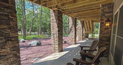 Ledgestone Lodge, Private Chalet for Large Group and Family Gatherings near JFBB