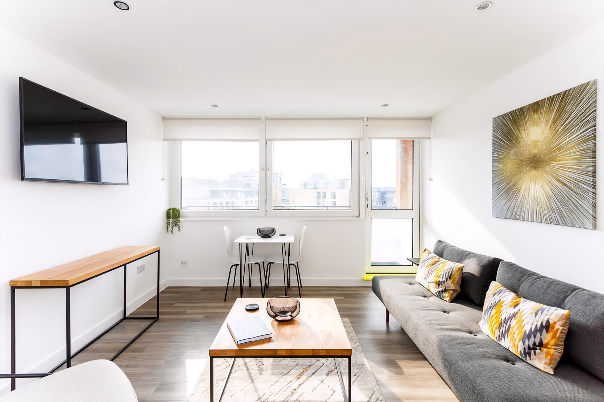 Apartment | Living room | TV