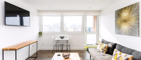 Apartment | Living room | TV