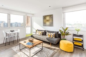 Exterior - Bright London Bridge Apartment (London)
