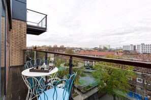 Exterior - Bright and Stylish Kennington Gem (London)