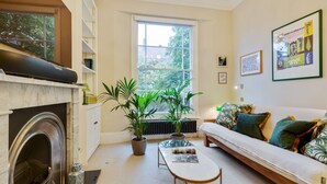 Basic Apartment, Multiple Beds | Living room - Bright Camberwell Georgian Apartment (London)