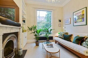 Basic Apartment, Multiple Beds | Living room - Bright Camberwell Georgian Apartment (London)
