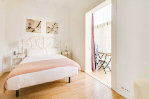 1 غرفة نوم ومساحة عمل للكمبيوتر المحمول ومكواة/لوح كي وواي فاي مجانًا