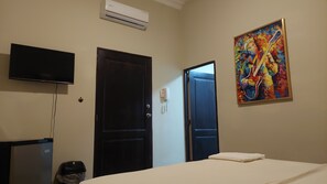1 chambre, bureau, fer et planche Ă repasser, accĂšs au Wi-Fi (inclus)