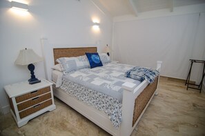 5 chambres, fer et planche à repasser, Wi-Fi, draps fournis