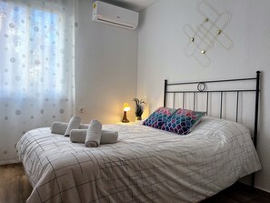 3 chambres, fer et planche à repasser, Wi-Fi gratuit, draps fournis