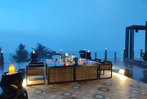 Terrace/patio - Radisson Hotel Kufri Shimla (Theog)