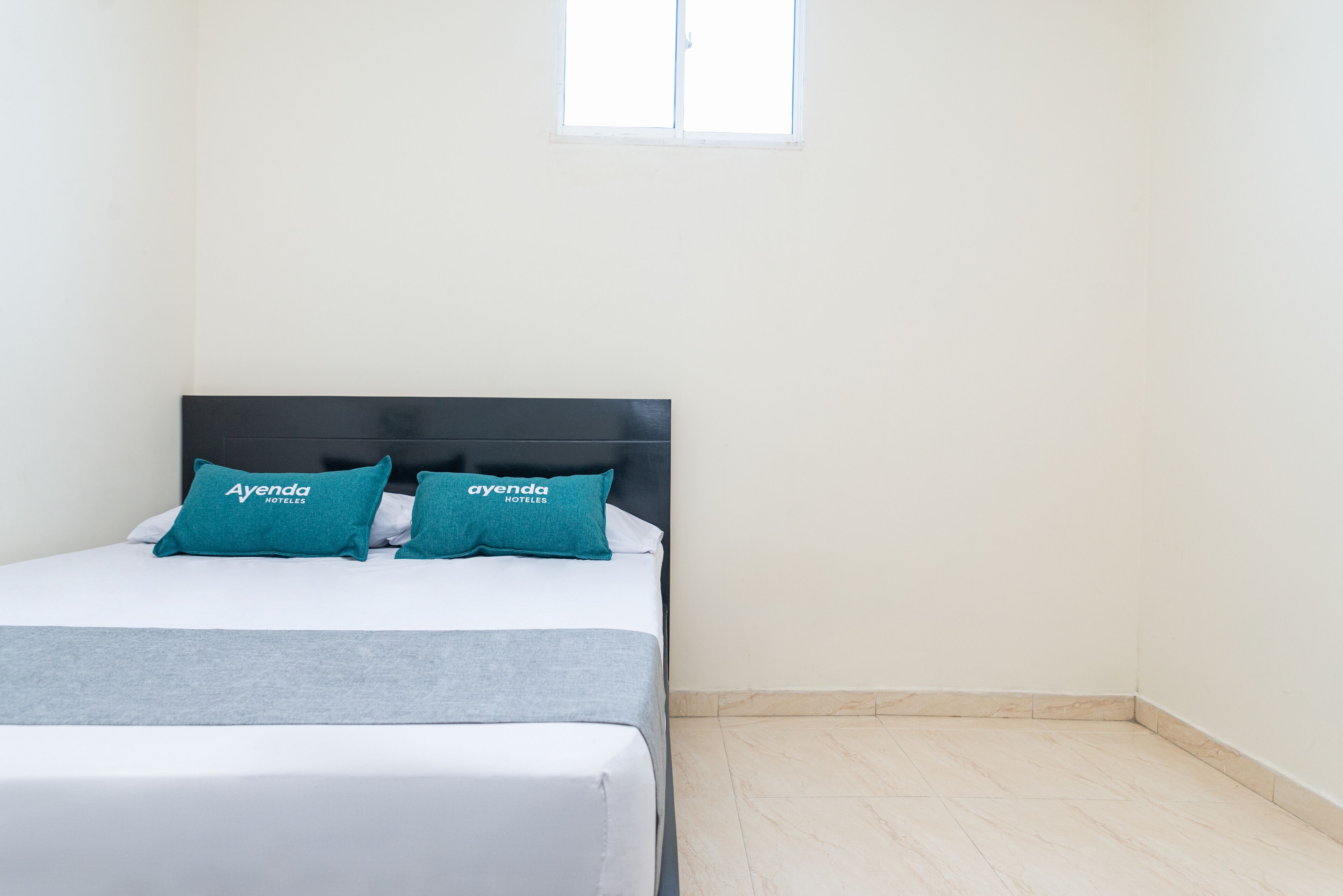 standard double room | hypo-allergenic bedding, free wifi, bed sheets