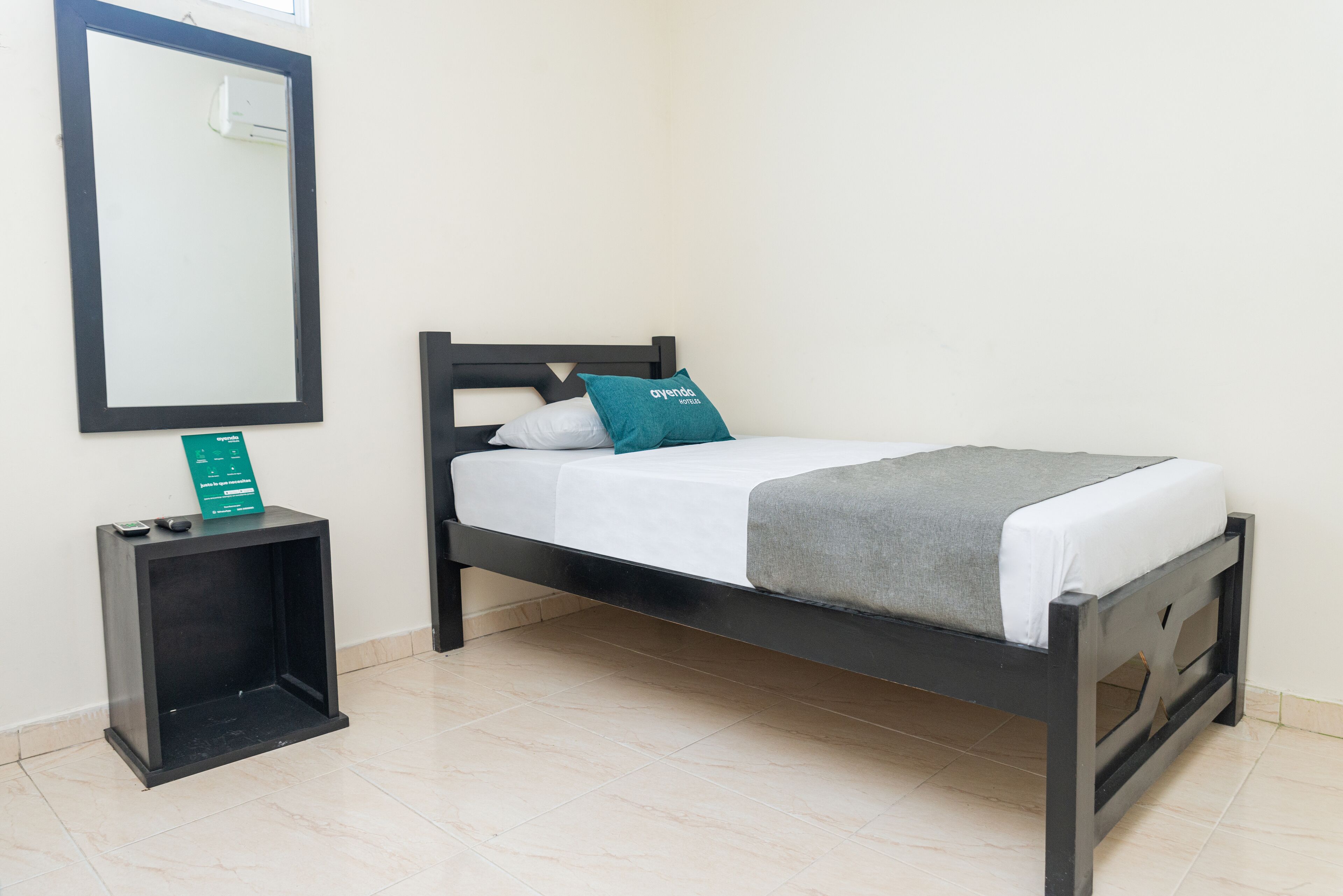 standard twin room | hypo-allergenic bedding, free wifi, bed sheets