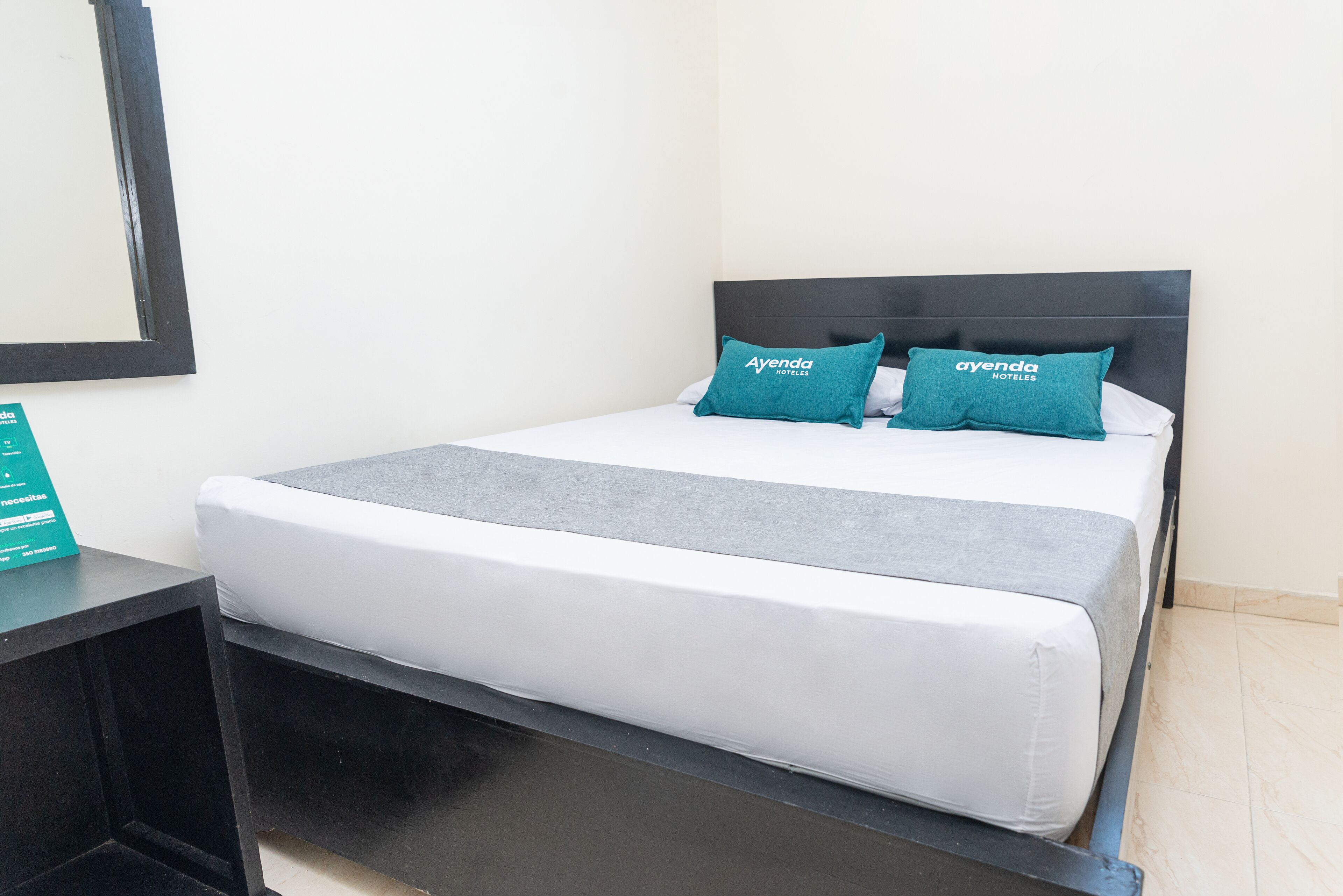 standard double room | hypo-allergenic bedding, free wifi, bed sheets