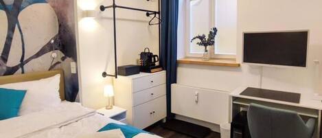 1 sovrum, skrivbord, wi-fi och sängkläder