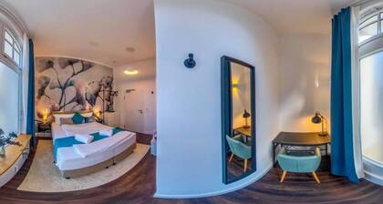 Homely Stay Studio5 Bright, modern and central