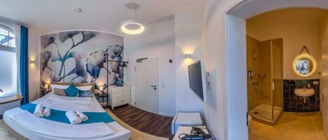 Escritorio, wifi, ropa de cama