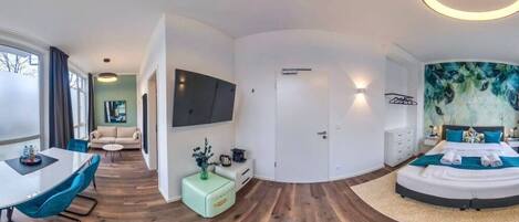 1 bedroom, desk, WiFi, bed sheets