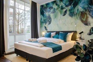 1 Schlafzimmer, Schreibtisch, Reisekinderbett, WLAN