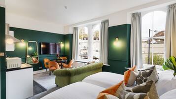 Grand-Apartment | 1 Schlafzimmer, Schreibtisch, laptopgeeigneter Arbeitsplatz