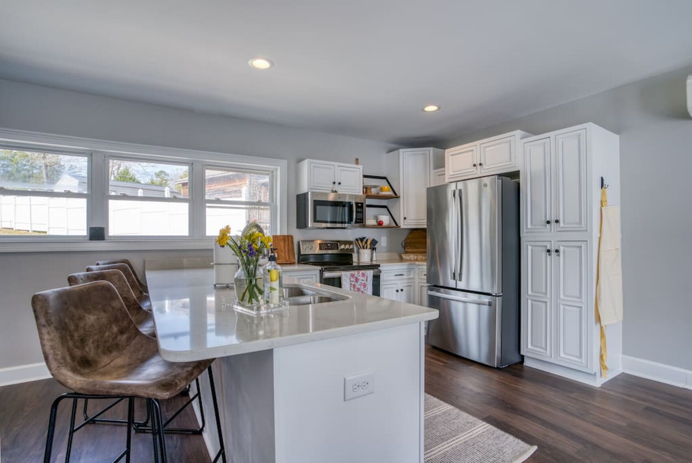 Cookware/dishes/utensils