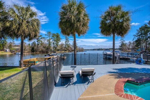 ✵Lake Murray | Lakeshore Lodge ✵ Waterfront + Pool
