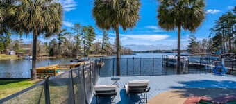 ✵Lake Murray | Lakeshore Lodge ✵ Waterfront + Pool