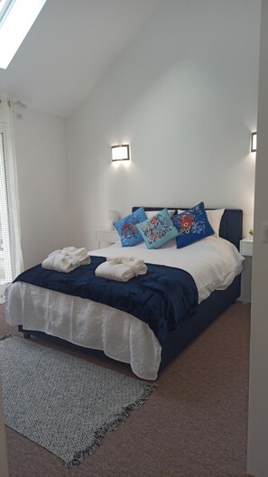 1 bedroom, in-room safe, iron/ironing board, WiFi - Small prestigious property near Paris (Le Plessis-Trévise)