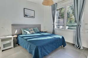 4 bedrooms, iron/ironing board, travel crib, WiFi